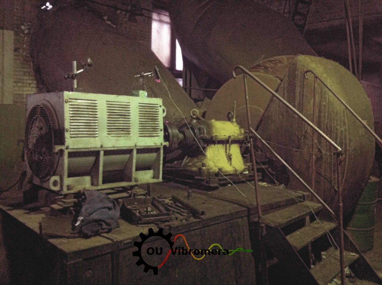 Uravnoteženje rotorja odsesovalnega ventilatorja na lokaciji naročnika